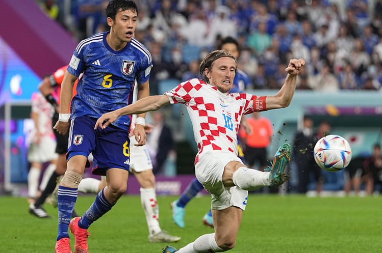 《冰岛时隔8年重返世界杯！“维京战吼”能否再震赛场？》